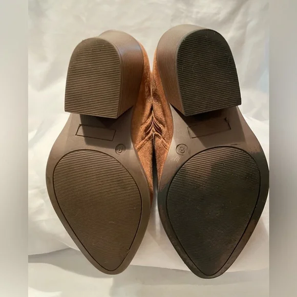 Knee High Faux Suede Chunky Heel Boots - Picture 9 of 9